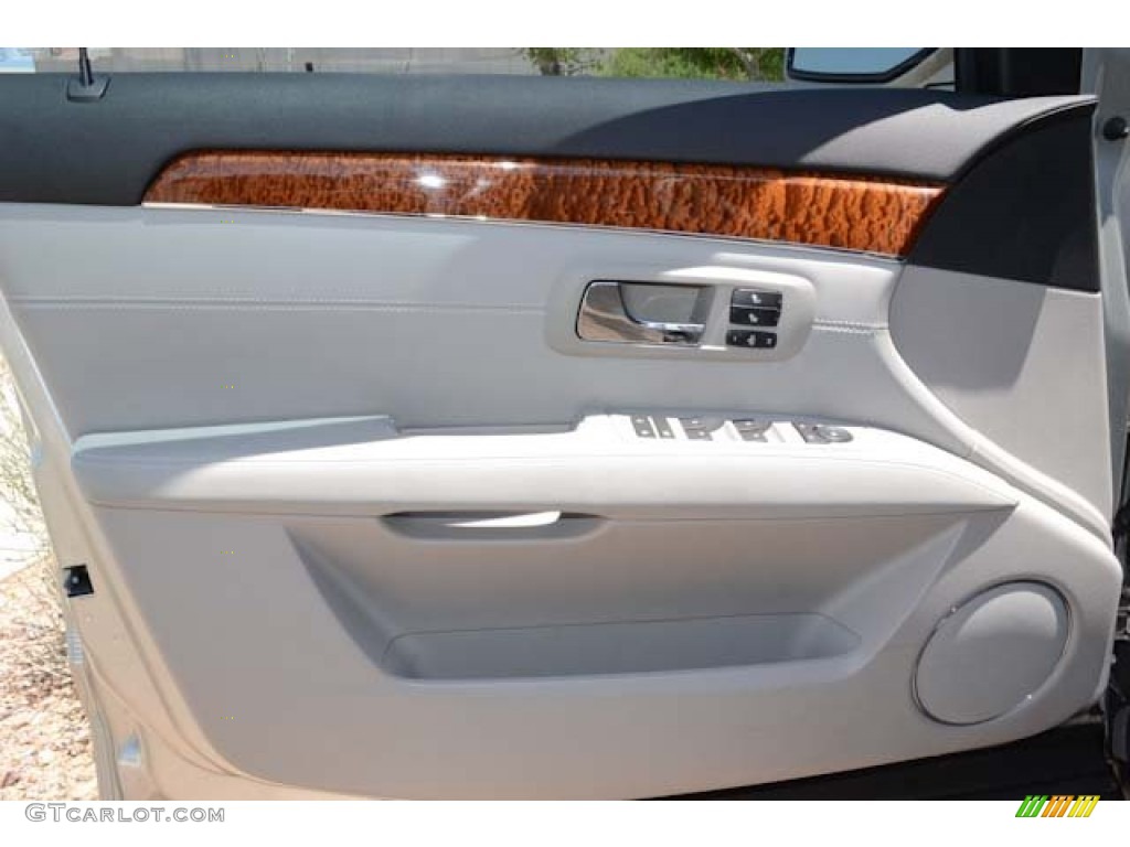 2008 Cadillac SRX V8 Light Gray/Ebony Door Panel Photo #65635057