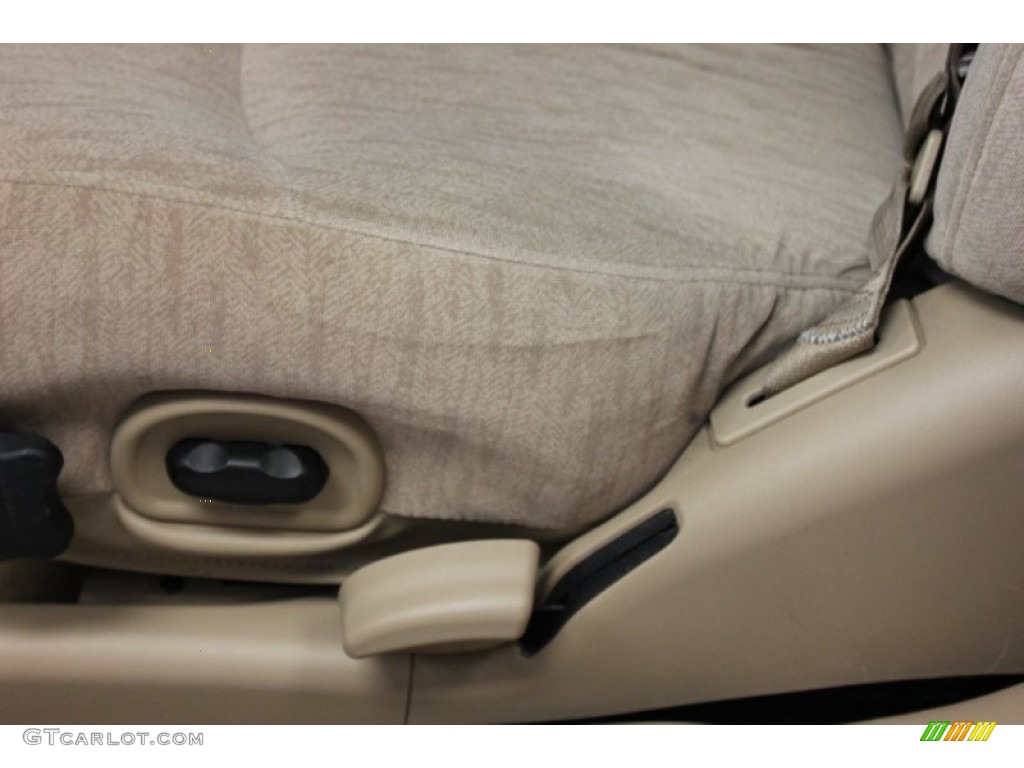 2005 LeSabre Custom - Cashmere Metallic / Light Cashmere photo #9