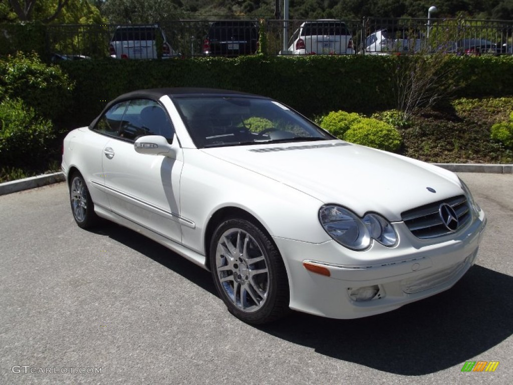 Arctic White Mercedes-Benz CLK