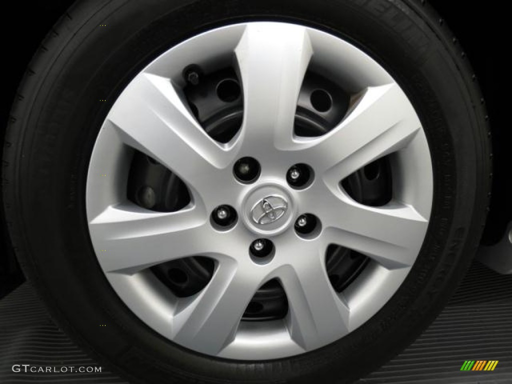 2010 Camry LE - Classic Silver Metallic / Ash Gray photo #4