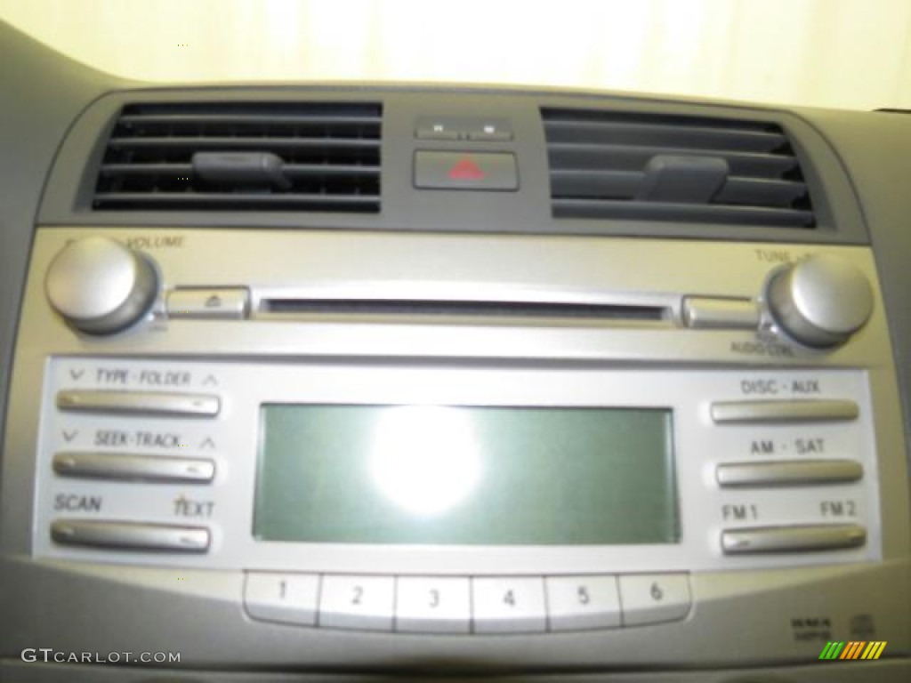 2010 Camry LE - Classic Silver Metallic / Ash Gray photo #14