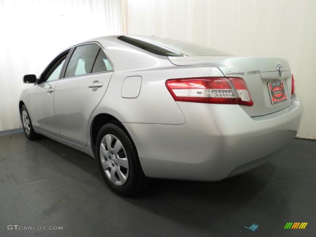 2010 Camry LE - Classic Silver Metallic / Ash Gray photo #28