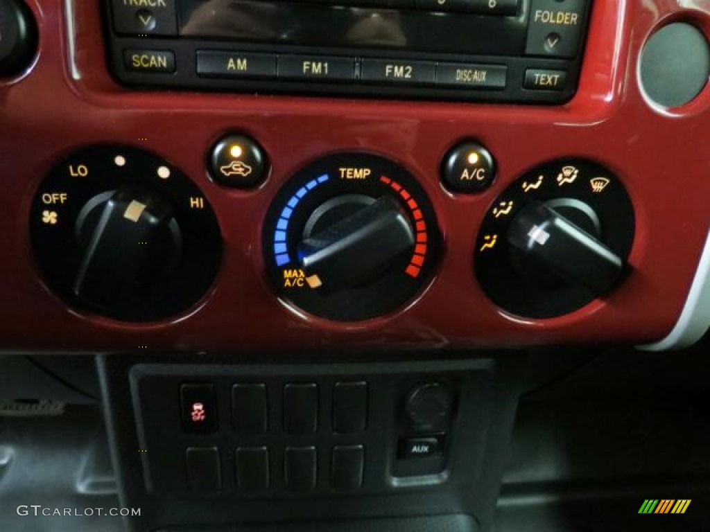 2009 Toyota FJ Cruiser 4WD Controls Photo #65645659