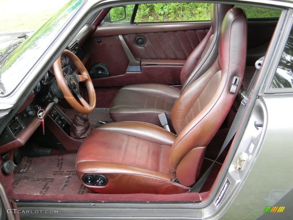 Burgundy Interior 1986 Porsche 911 Carrera Coupe Photo #65654029