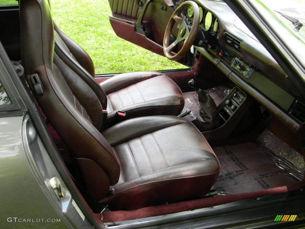 Burgundy Interior 1986 Porsche 911 Carrera Coupe Photo #65654140