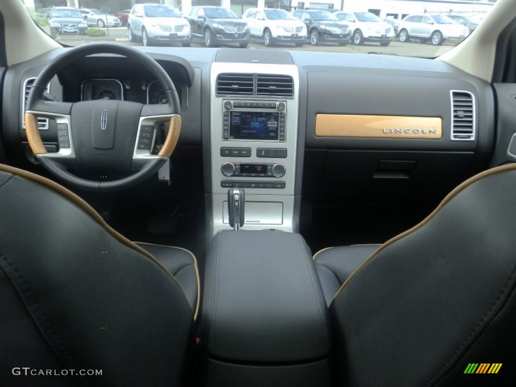 2009 Lincoln MKX AWD Ebony Black Dashboard Photo #65656118