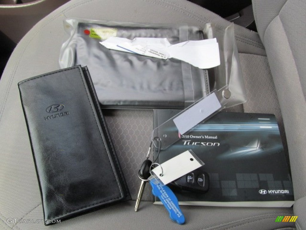 2010 Hyundai Tucson GLS Books/Manuals Photo #65657587
