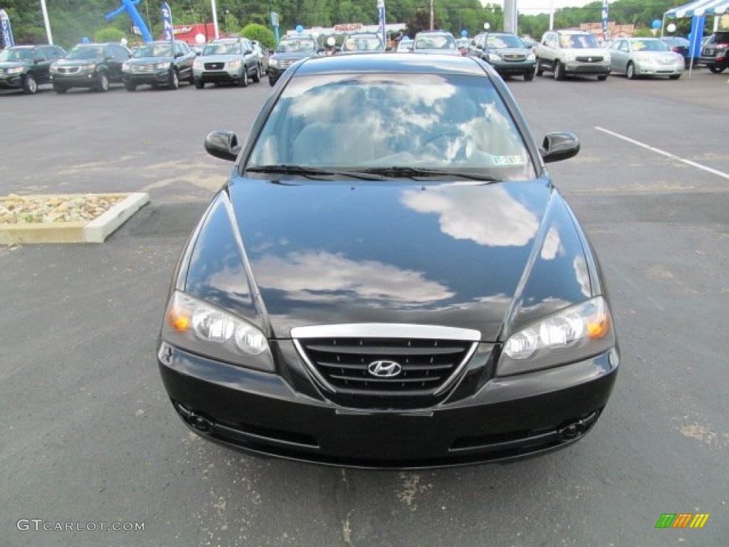 2004 Elantra GLS Sedan - Black Obsidian / Gray photo #3