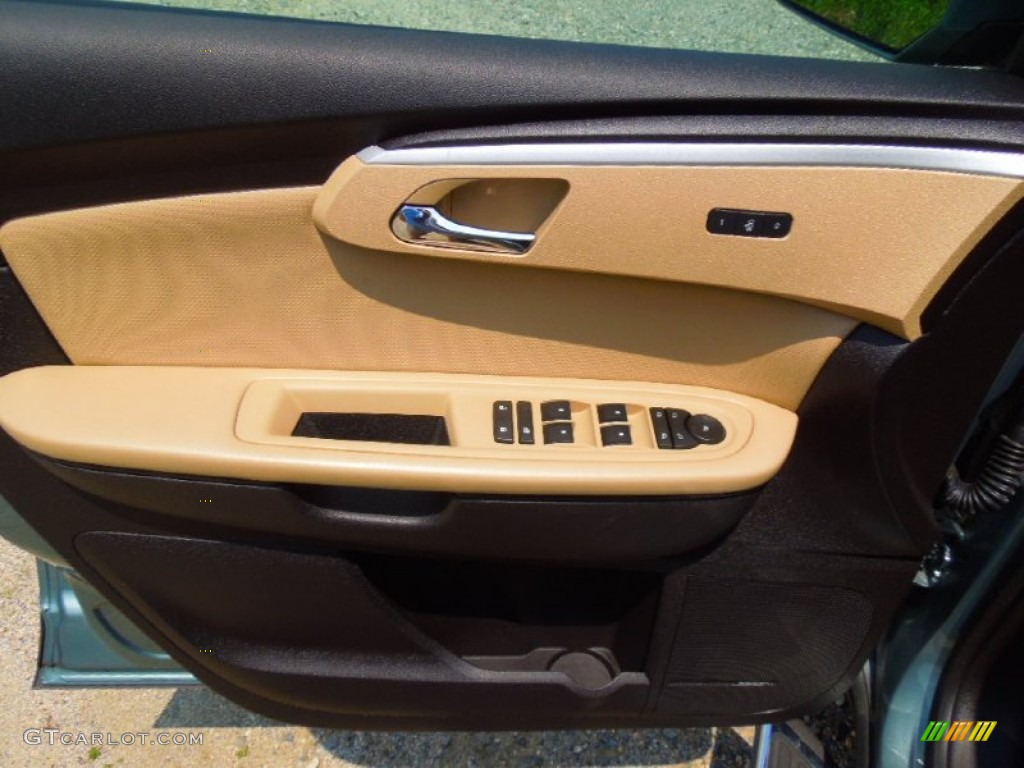 2009 Chevrolet Traverse LTZ AWD Cashmere/Ebony Door Panel Photo #65659018