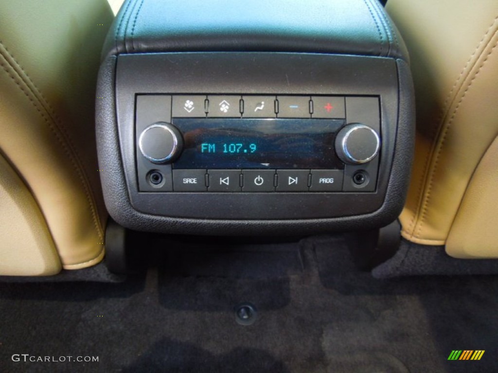 2009 Chevrolet Traverse LTZ AWD Controls Photo #65659081