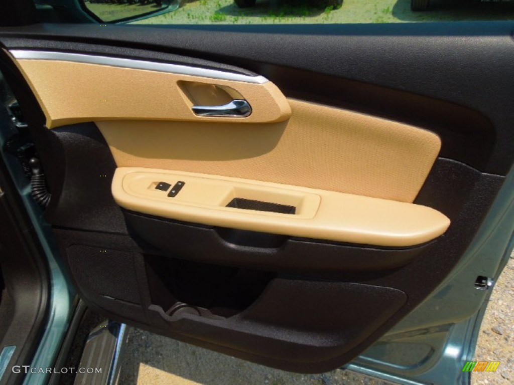 2009 Chevrolet Traverse LTZ AWD Cashmere/Ebony Door Panel Photo #65659141