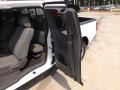 2009 Avalanche White Nissan Frontier XE King Cab  photo #16