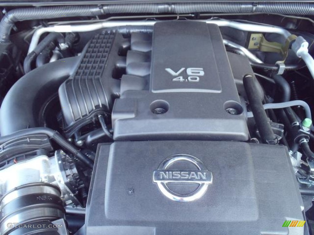 2012 Nissan Frontier SL Crew Cab 4x4 Engine Photos