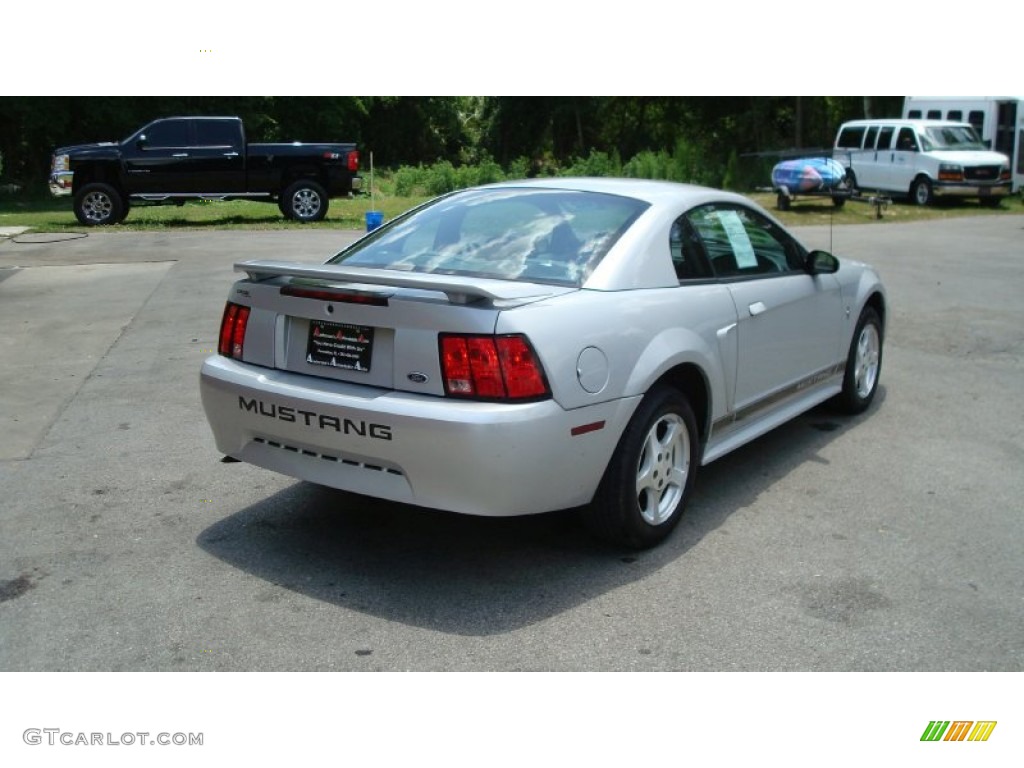 2002 Mustang V6 Coupe - Satin Silver Metallic / Medium Graphite photo #3