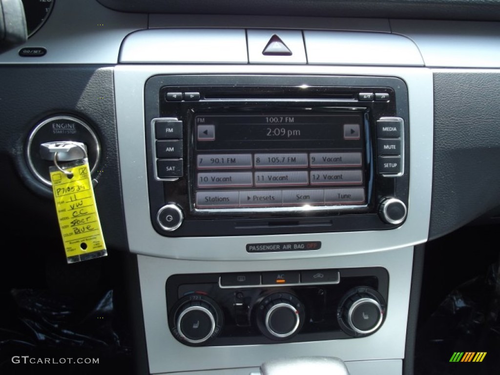2011 Volkswagen CC Sport Controls Photo #65665321