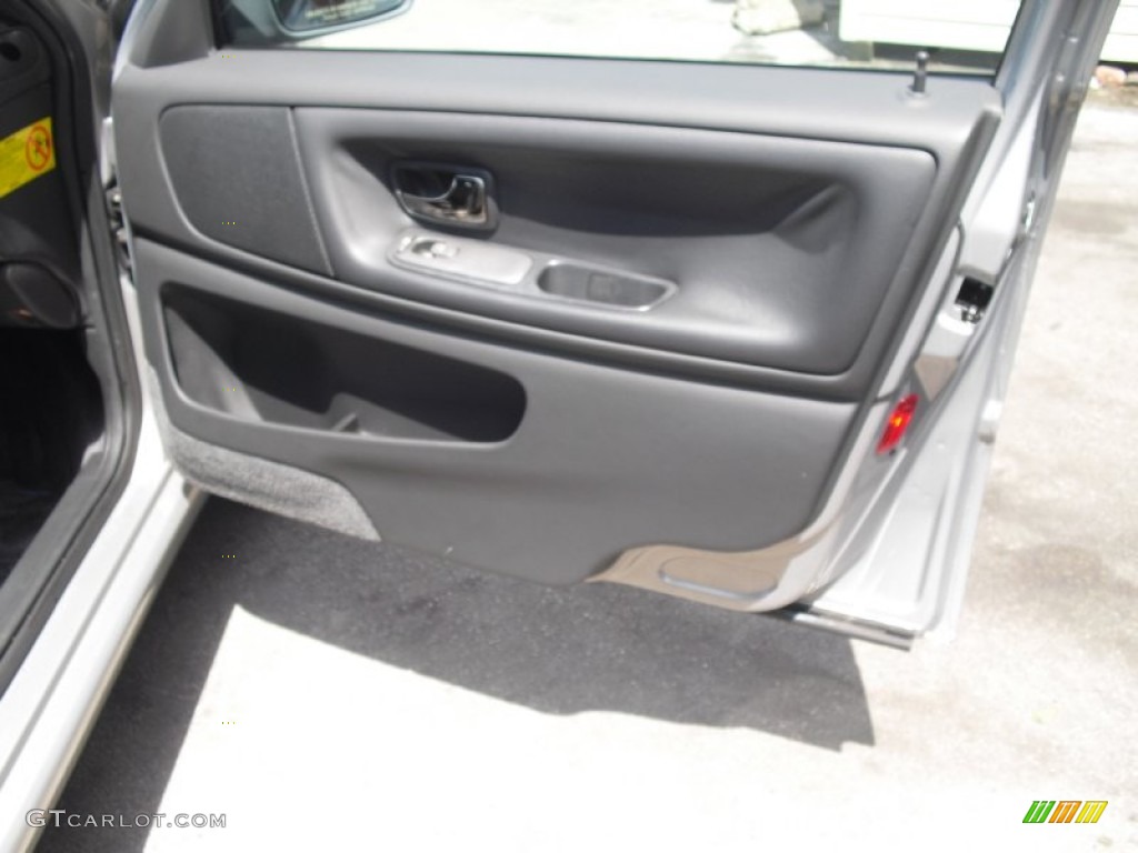 1998 Volvo S70 Standard S70 Model Dark Gray Door Panel Photo #65666971