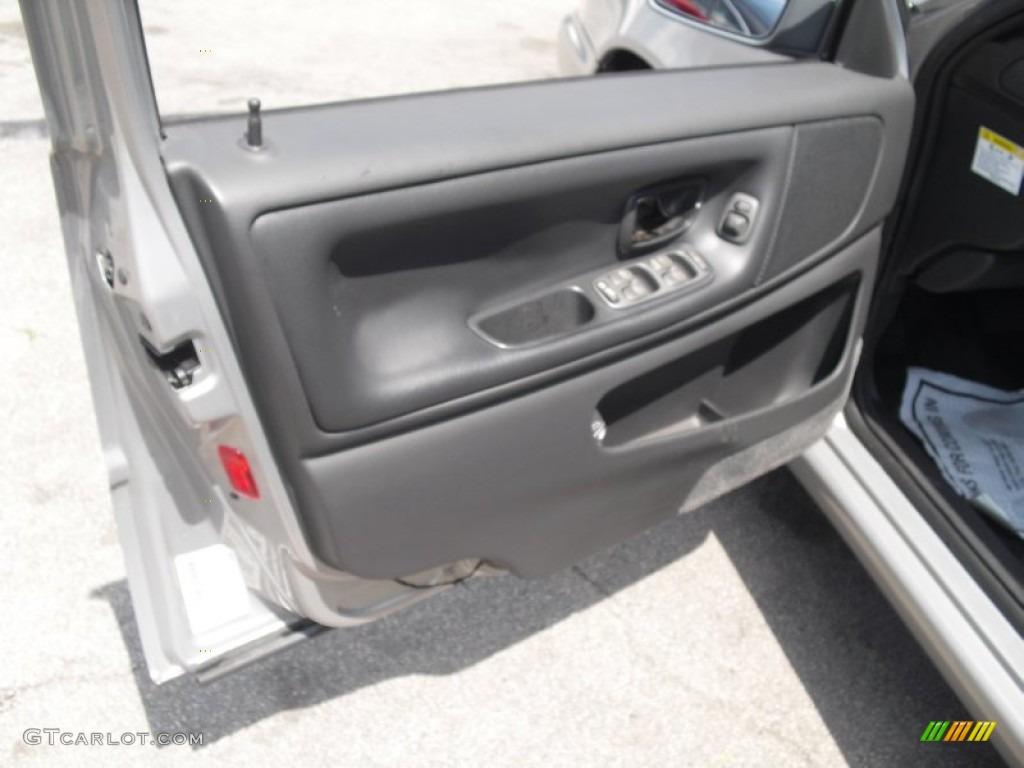 1998 Volvo S70 Standard S70 Model Door Panel Photos