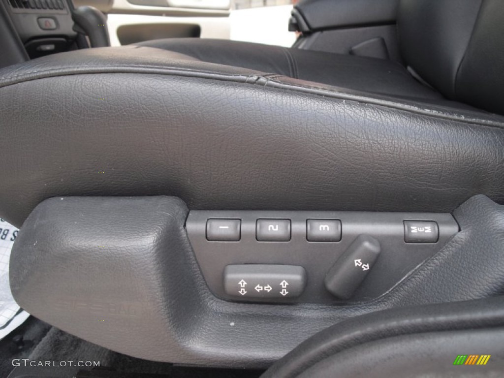 1998 Volvo S70 Standard S70 Model Controls Photo #65667100