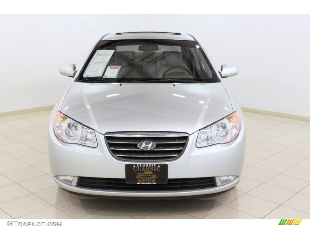 2009 Elantra SE Sedan - Quicksilver / Gray photo #2