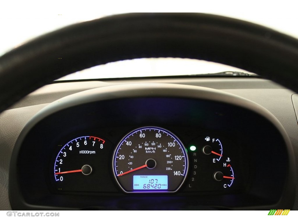 2009 Elantra SE Sedan - Quicksilver / Gray photo #11