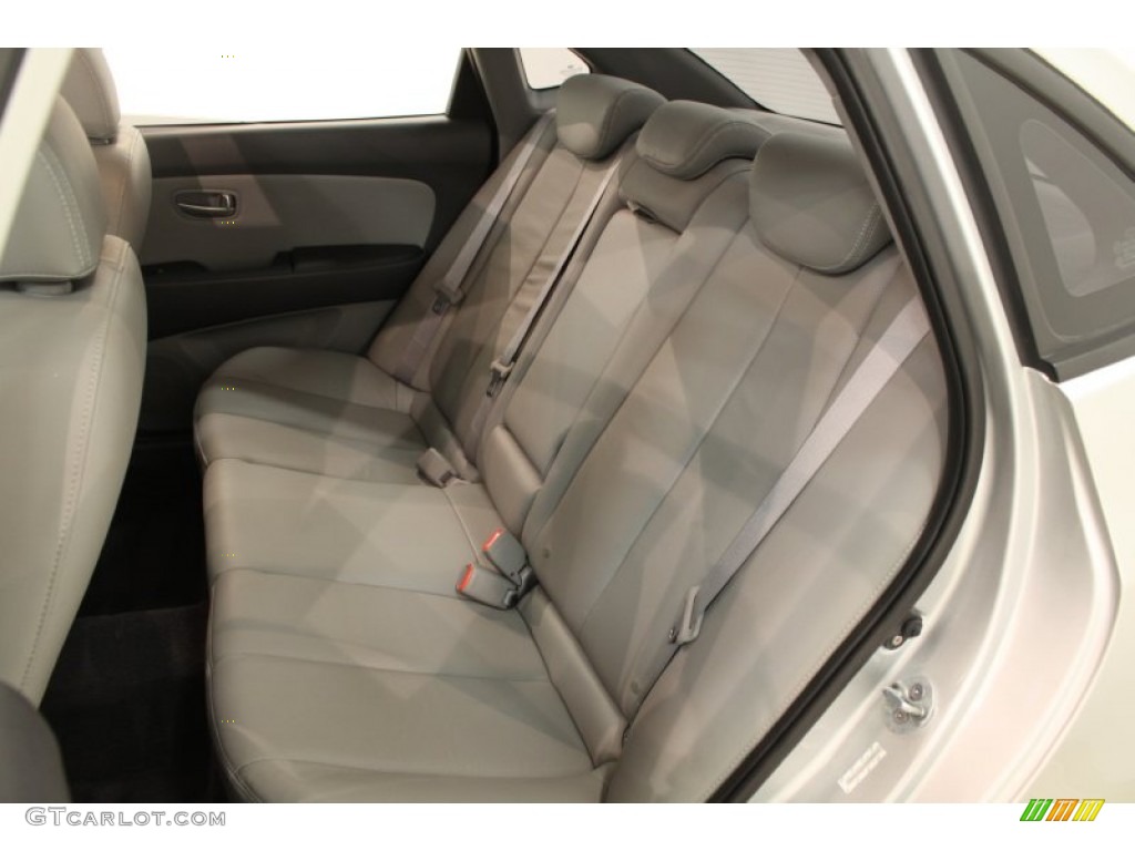 2009 Elantra SE Sedan - Quicksilver / Gray photo #17