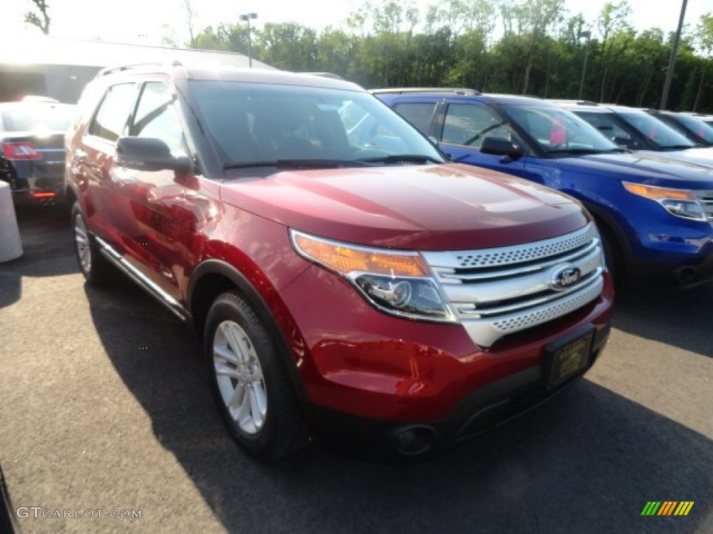 2013 Explorer XLT EcoBoost - Ruby Red Metallic / Charcoal Black photo #2