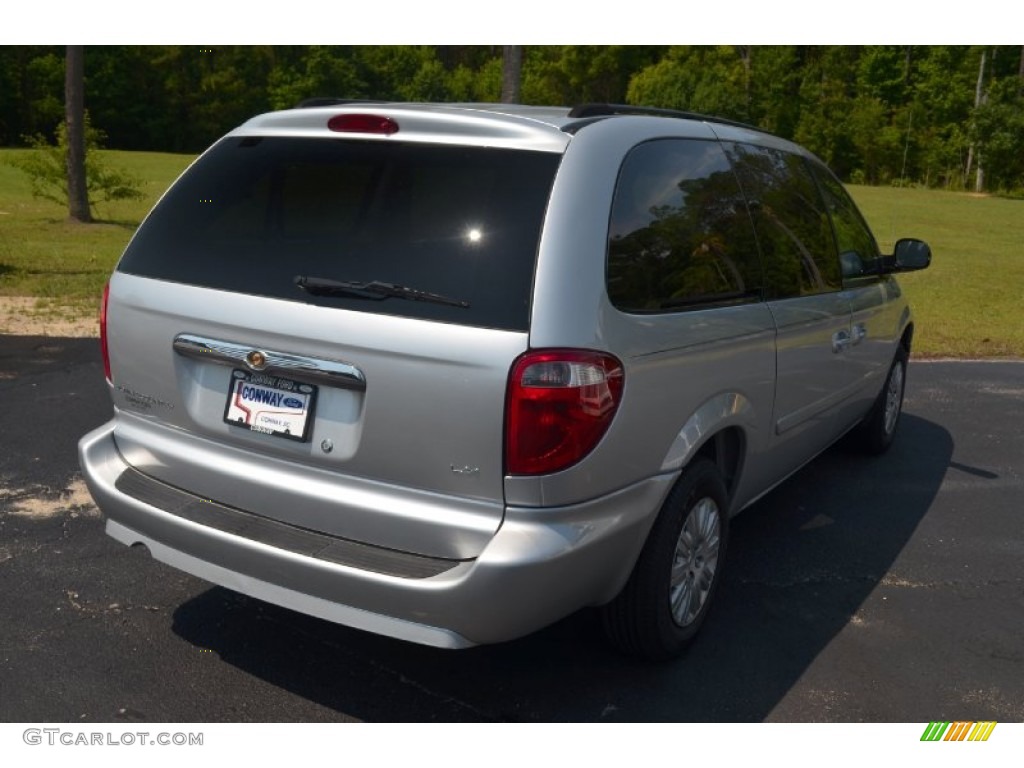 2007 Town & Country LX - Bright Silver Metallic / Medium Slate Gray photo #5