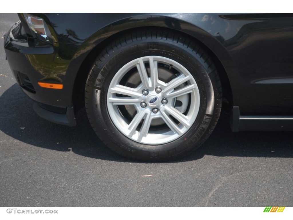 2012 Ford Mustang V6 Convertible Wheel Photo #65671669