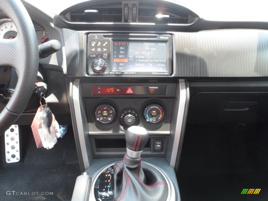 2013 Scion FR-S Sport Coupe Controls Photo #65673553