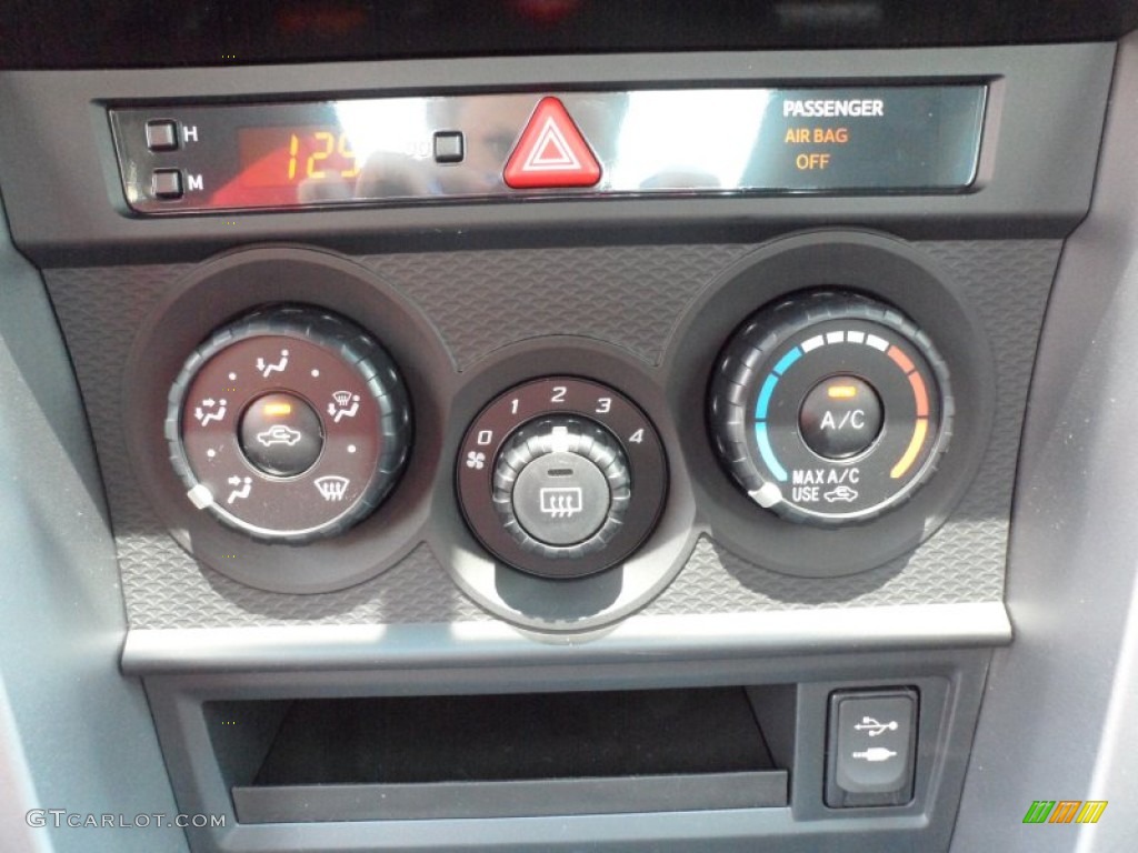 2013 Scion FR-S Sport Coupe Controls Photo #65673559