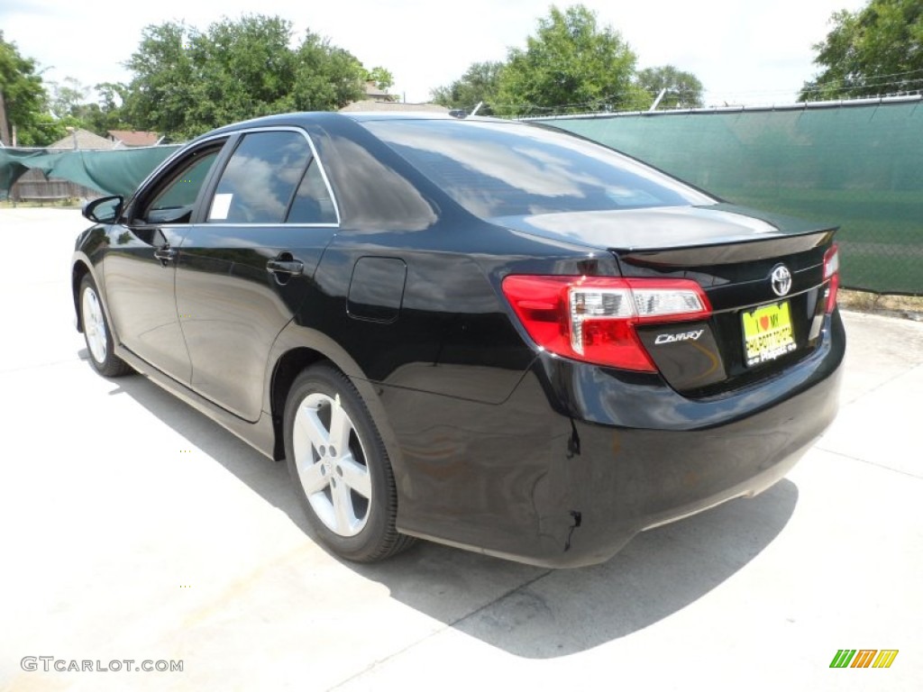 2012 Camry SE - Attitude Black Metallic / Black photo #5