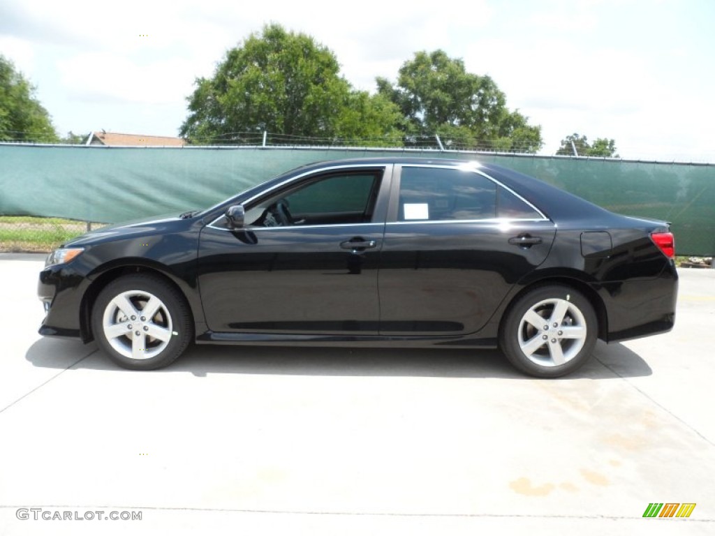 2012 Camry SE - Attitude Black Metallic / Black photo #6