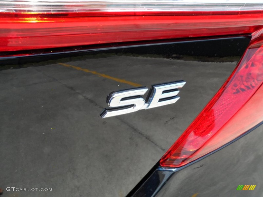 2012 Camry SE - Attitude Black Metallic / Black photo #16