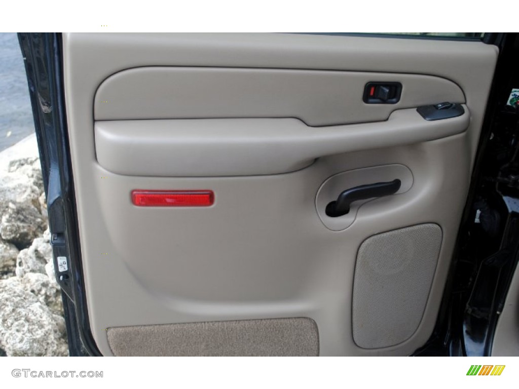 2005 GMC Sierra 1500 SLE Crew Cab Neutral Door Panel Photo #65675284