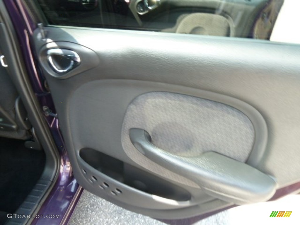 2005 PT Cruiser  - Dark Plum Pearl / Dark Slate Gray photo #17