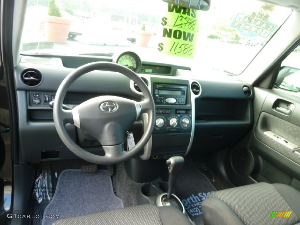 2005 xB  - Black / Dark Charcoal photo #12