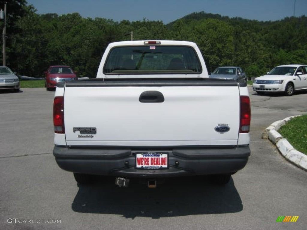 2002 F250 Super Duty XL Crew Cab - Oxford White / Medium Parchment photo #7