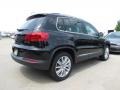 Deep Black Metallic - Tiguan SE Photo No. 2