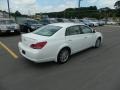 Blizzard White Pearl - Avalon Limited Photo No. 5