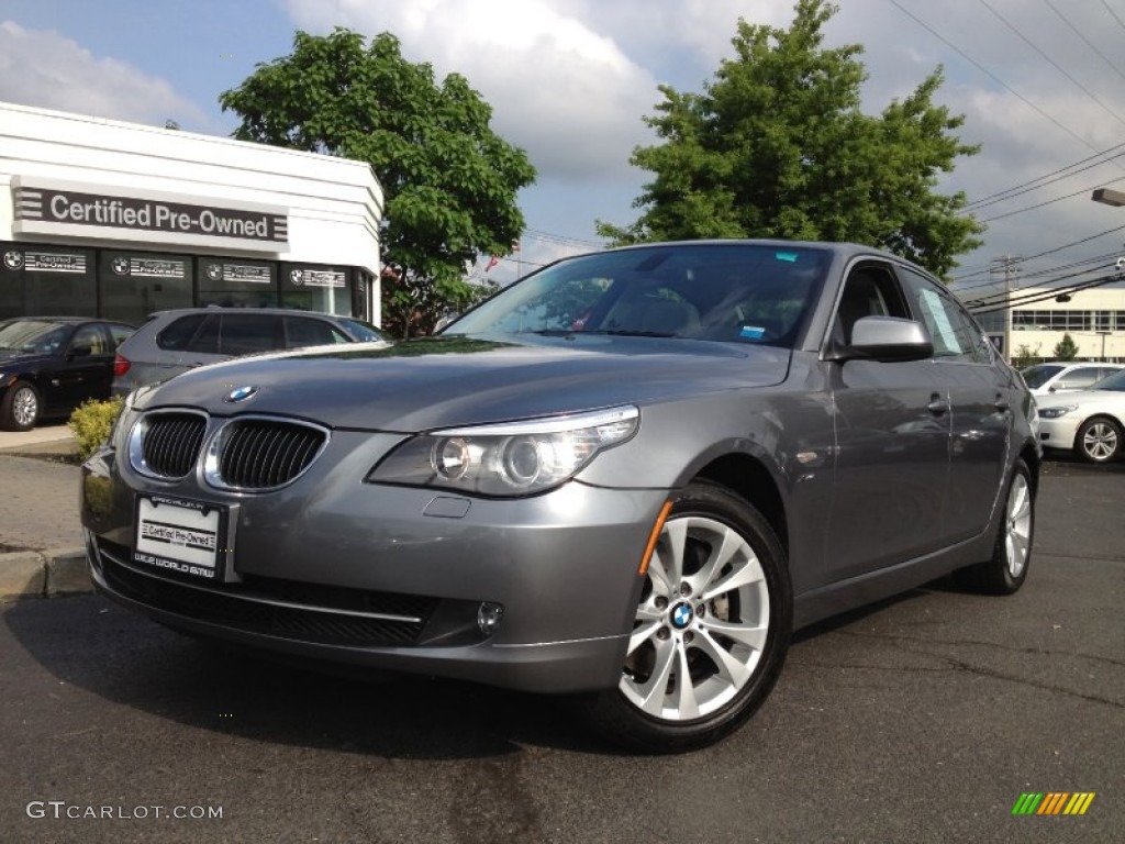 2010 5 Series 528i xDrive Sedan - Platinum Grey Metallic / Gray photo #1