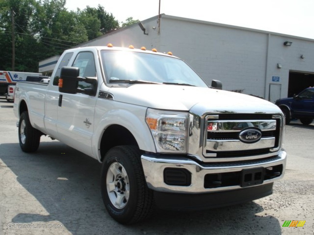 2012 F350 Super Duty XLT SuperCab 4x4 - Oxford White / Steel photo #2