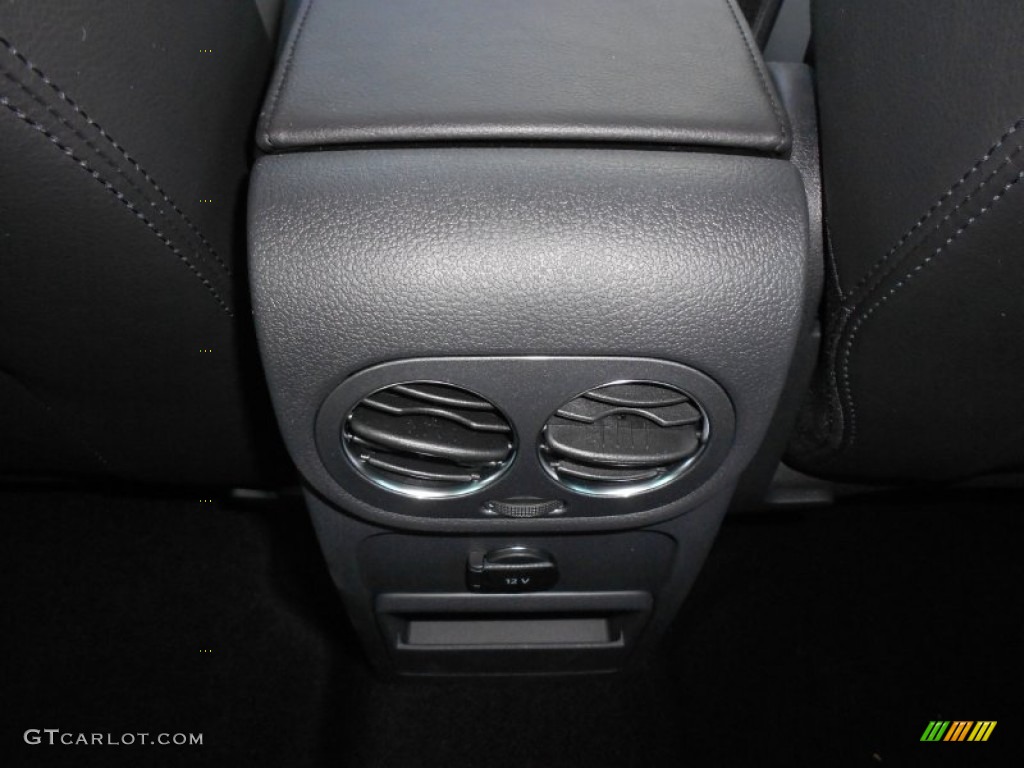 2012 Tiguan SEL - Deep Black Metallic / Black photo #20