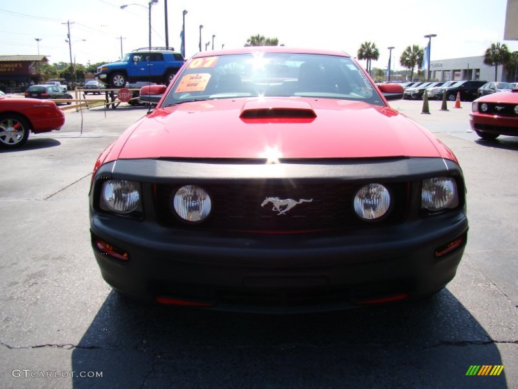 2007 Mustang GT Coupe - Torch Red / Dark Charcoal photo #3