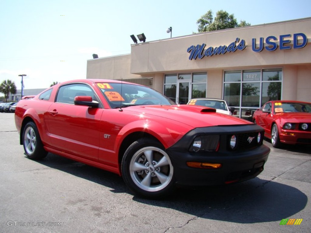 2007 Mustang GT Coupe - Torch Red / Dark Charcoal photo #24