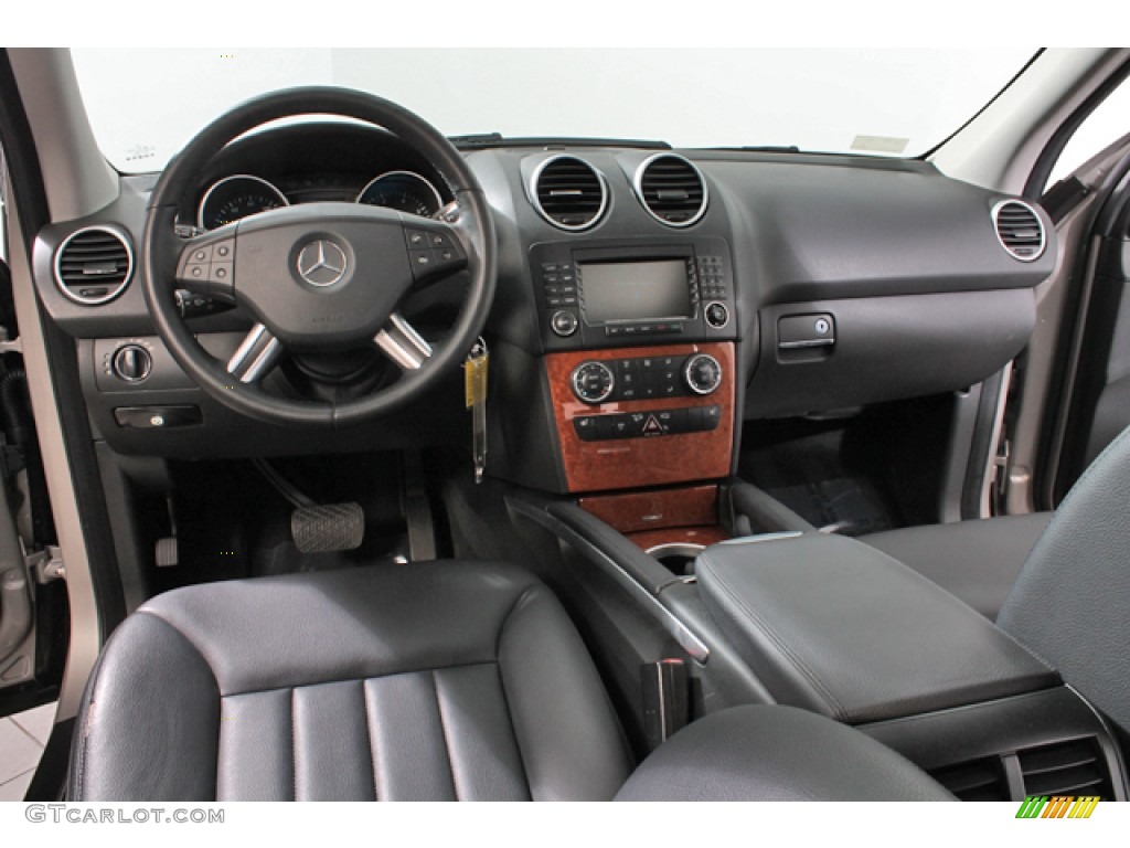 2007 Mercedes-Benz ML 350 4Matic Black Dashboard Photo #65708126