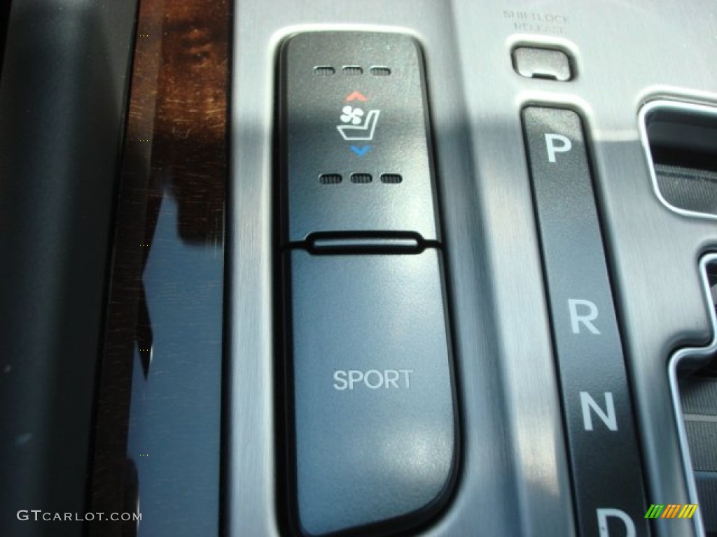 2012 Hyundai Equus Signature Controls Photo #65709695