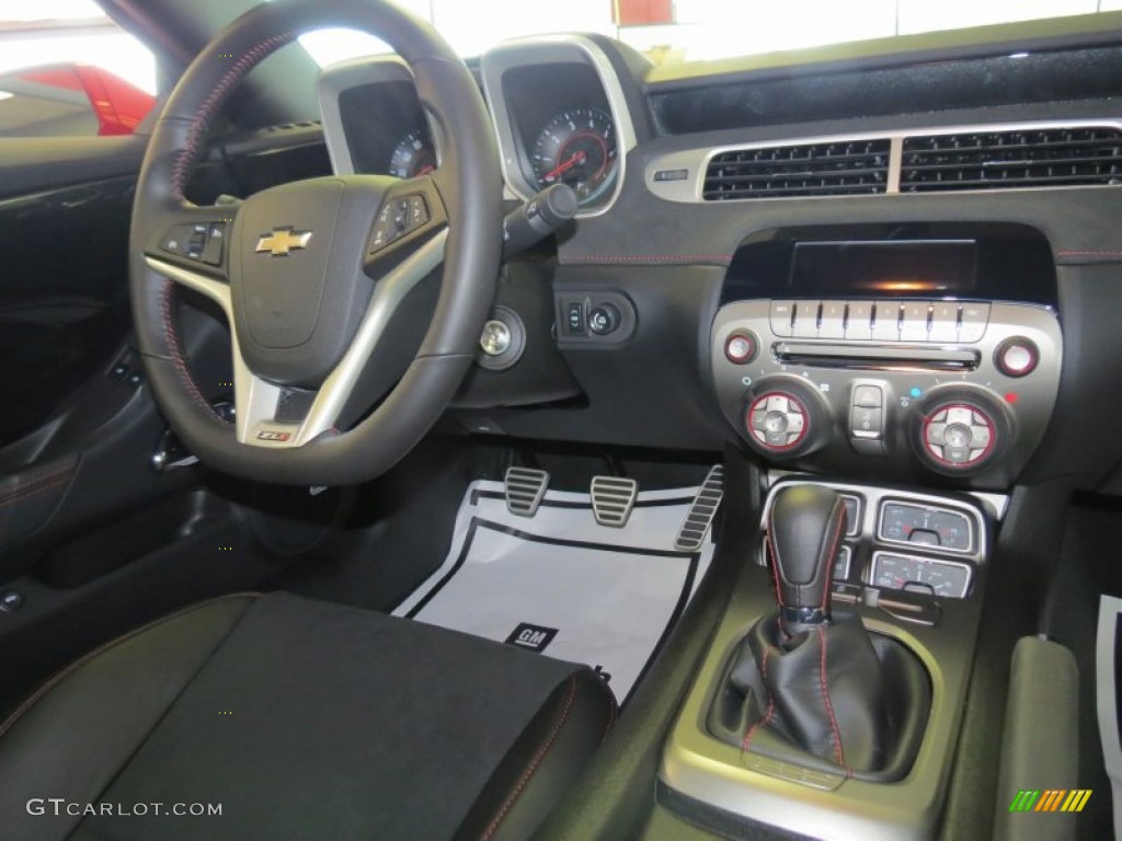 2012 Chevrolet Camaro ZL1 Black Dashboard Photo #65713337