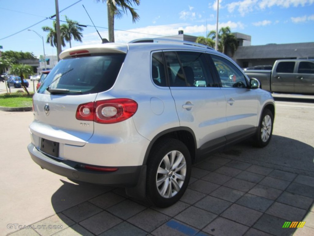 2009 Tiguan S - Reflex Silver Metallic / Charcoal photo #5