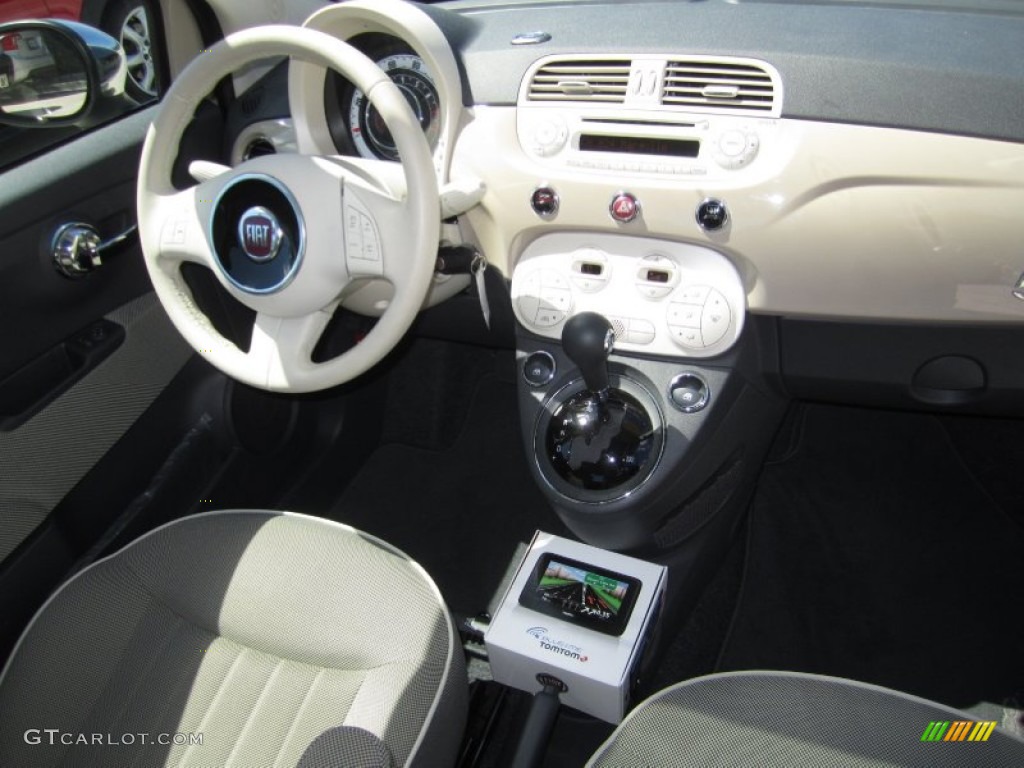 2012 Fiat 500 Lounge Tessuto Avorio-Nero/Avorio (Ivory-Black/Ivory) Dashboard Photo #65714492