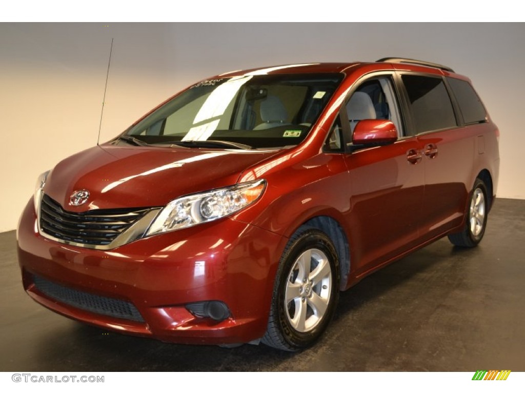 2011 Sienna LE - Salsa Red Pearl / Light Gray photo #1